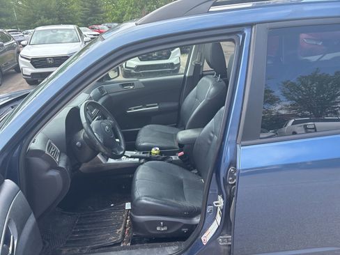 Used 2012 Subaru Forester 2.5X Limited AWD/4WD image 3