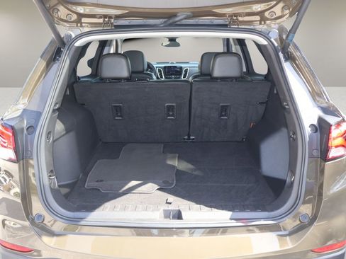Used 2023 Chevrolet Equinox Premier FWD image 16