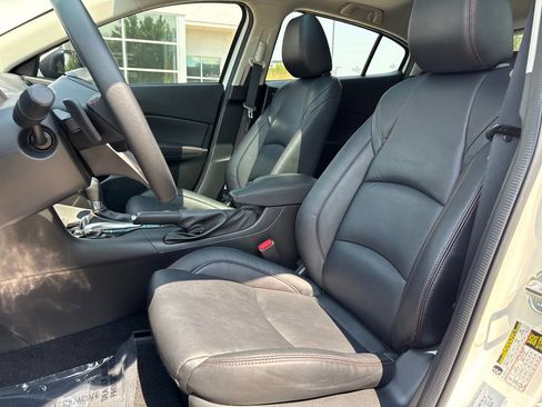 Used 2016 MAZDA MAZDA3 s Touring FWD image 9