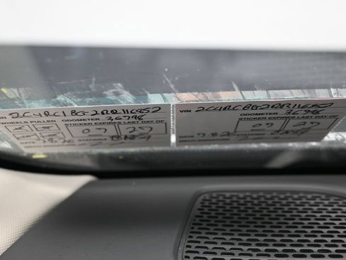 Used 2024 Chrysler Pacifica Touring-L FWD image 10