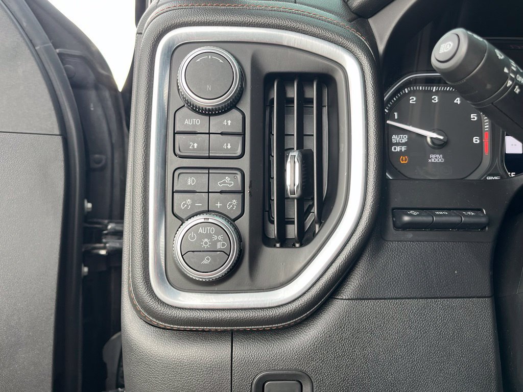 Used 2019 GMC Sierra 1500 AT4 w/ AT4 Premium Package AWD/4WD image 23
