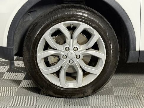 Used 2019 Land Rover Discovery Sport SE AWD/4WD image 13