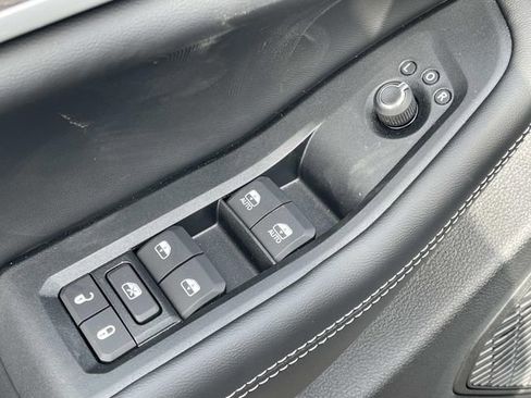 New 2026 Jeep Grand Cherokee Altitude image 24