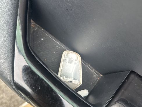 Used 2018 Kia Cadenza Limited w/ Paint Protection Package image 4