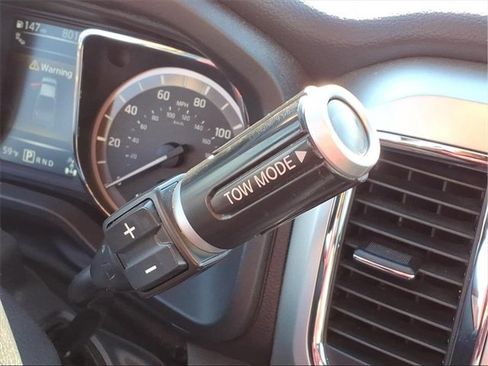 Used 2018 Nissan Titan PRO-4X image 13