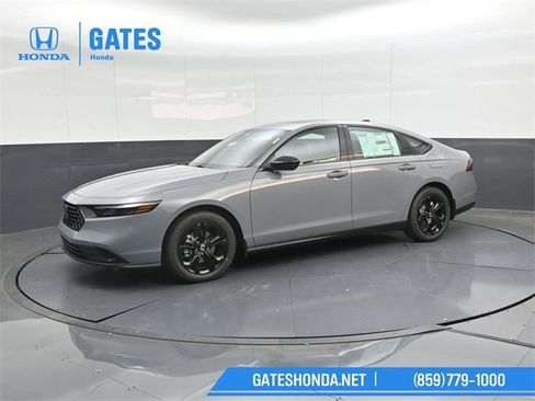 New 2025 Honda Accord SE image 7