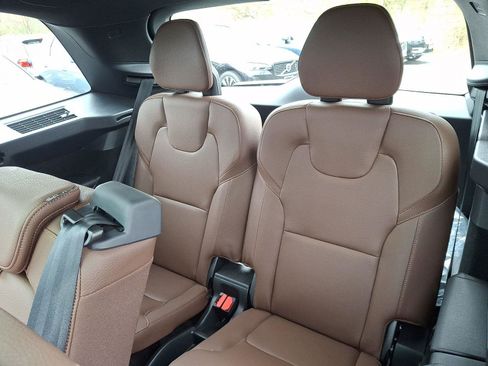 Certified 2024 Volvo XC90 B6 Plus w/ Protection Package image 10