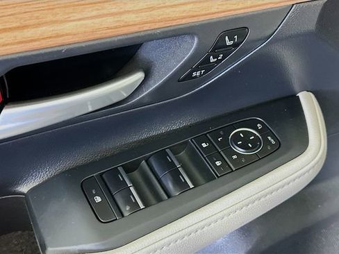 Certified 2026 Toyota Grand Highlander AWD image 20