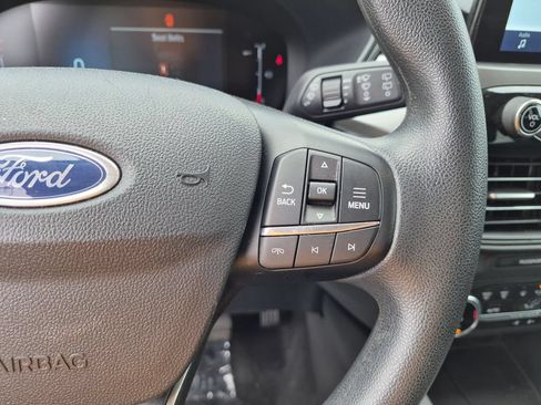 Used 2025 Ford Escape Active AWD/4WD image 19