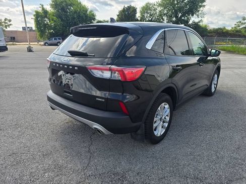 Used 2022 Ford Escape SE w/ Cold Weather Package AWD/4WD image 4