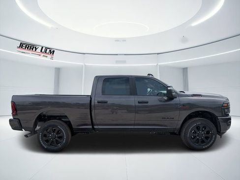 New 2026 RAM 2500 Big Horn AWD/4WD image 2