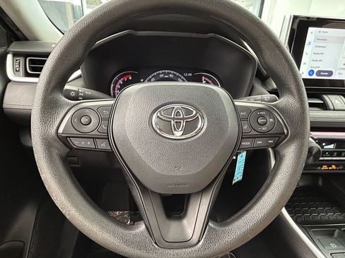 Used 2024 Toyota RAV4 LE FWD image 28