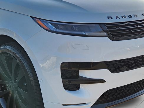 New 2026 Land Rover Range Rover Sport Dynamic SE AWD/4WD image 6