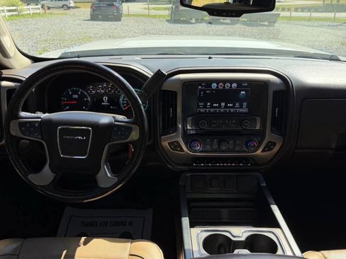 Used 2018 GMC Sierra 3500 Denali w/ Duramax Plus Package AWD/4WD image 18