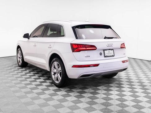 Used 2019 Audi Q5 2.0T Premium Plus w/ Premium Plus Package AWD/4WD image 3