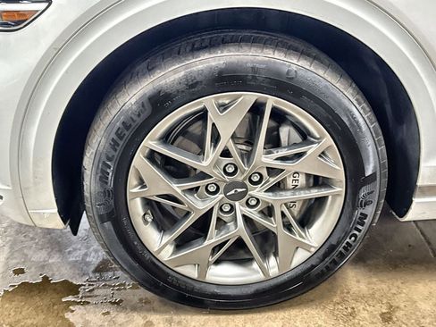 Used 2025 Genesis GV70 2.5T image 32