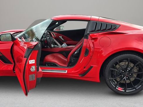 Used 2018 Chevrolet Corvette Grand Sport image 13