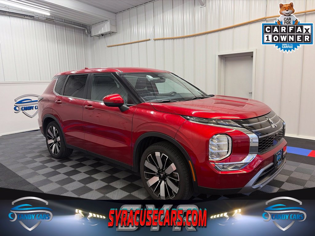 Used 2025 Mitsubishi Outlander SE AWD/4WD image 1