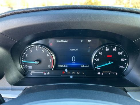 Used 2022 Ford Explorer XLT w/ Equipment Group 202A image 17