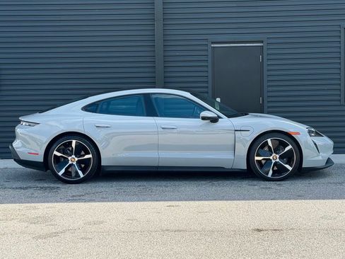 Certified 2022 Porsche Taycan RWD image 21