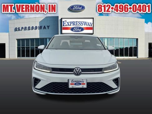 Used 2025 Volkswagen Jetta S FWD image 3