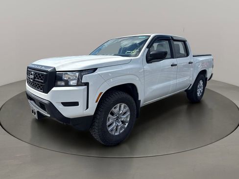Used 2024 Nissan Frontier S w/ Technology Package AWD/4WD image 3