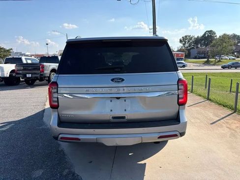 Used 2024 Ford Expedition Limited AWD/4WD image 5