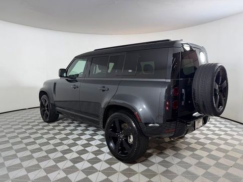 Used 2024 Land Rover Defender 110 X-Dynamic SE AWD/4WD image 5
