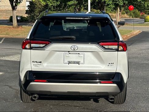 Used 2025 Toyota RAV4 XSE AWD/4WD image 4