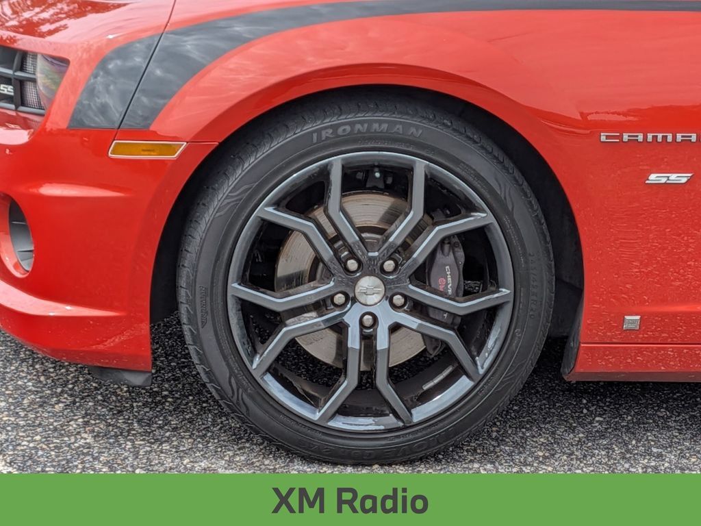 Used 2010 Chevrolet Camaro SS w/ RS Package RWD image 13