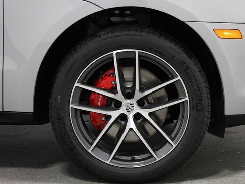 New 2026 Porsche Macan S image 12