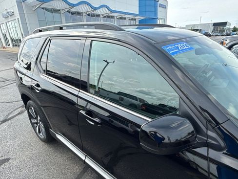 Certified 2023 Honda Pilot Touring image 14