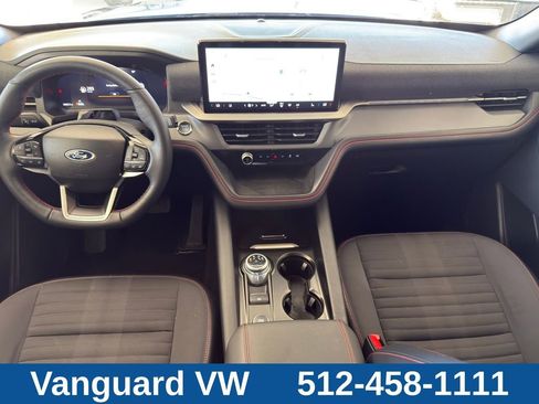 Used 2025 Ford Explorer ST-Line w/ ST-Line Street Pack AWD/4WD image 30