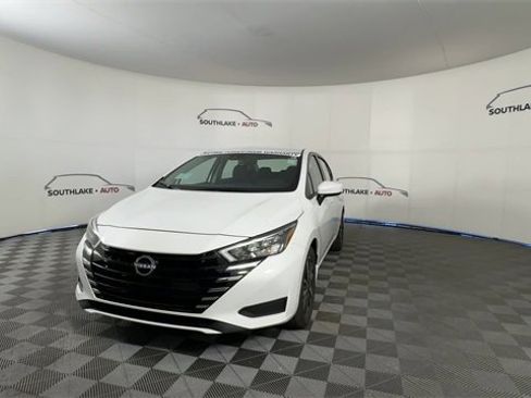 Certified 2025 Nissan Versa SV w/ Trunk Package image 3