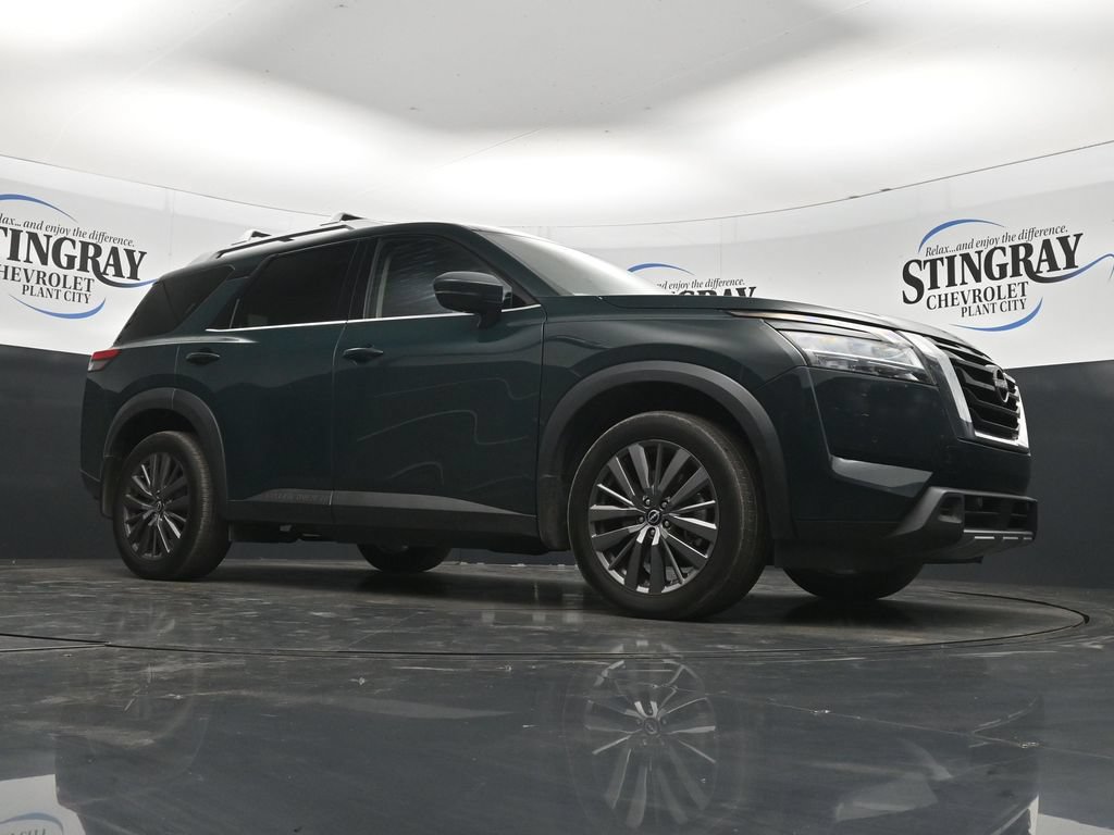 Used 2024 Nissan Pathfinder SL w/ SL Premium Package FWD image 26