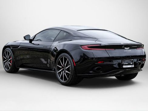 Used 2020 Aston Martin DB11 Coupe RWD image 8