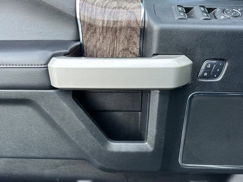 Used 2018 Ford F250 Lariat w/ Lariat Ultimate Package image 10