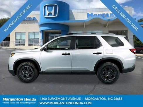 New 2026 Honda Pilot TrailSport image 2