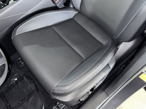 Used 2025 Lexus RX 350h w/ Accessory Package (Z1) AWD/4WD image 21