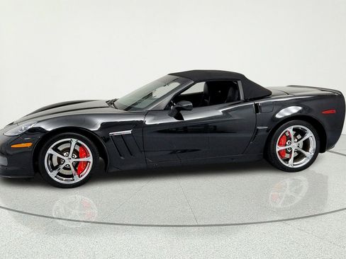 Used 2010 Chevrolet Corvette Grand Sport w/ Preferred Equipment Group RWD image 2