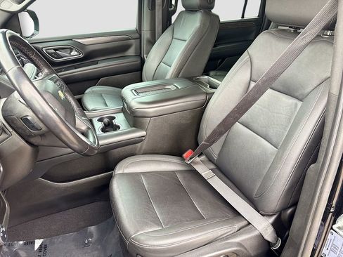 Used 2022 Chevrolet Suburban LT image 22