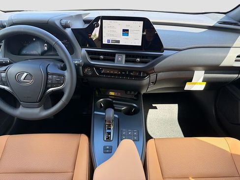 New 2026 Lexus UX 300h FWD image 19