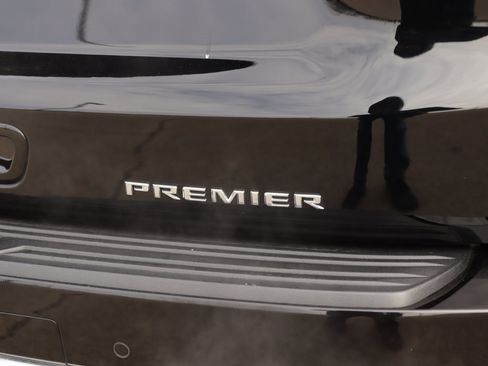 Used 2021 Chevrolet Tahoe Premier w/ Premium Package image 41