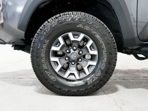 Used 2021 Toyota Tacoma TRD Off-Road AWD/4WD image 40