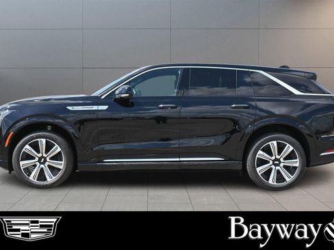 New 2025 Cadillac Escalade IQ Luxury 1 w/ Smart Trailering package image 58