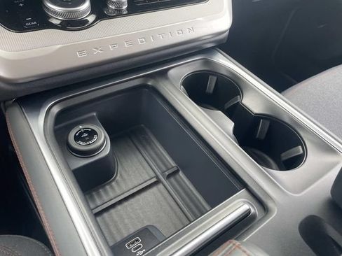 Certified 2025 Ford Expedition Max Active AWD/4WD image 26