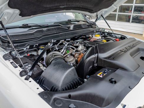 Used 2025 RAM 3500 Laramie image 42