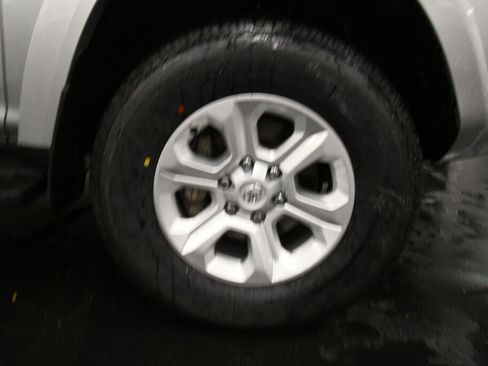 Certified 2024 Toyota 4Runner SR5 Premium image 29