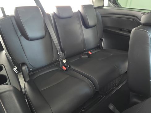 Used 2024 Honda Odyssey EX-L image 12