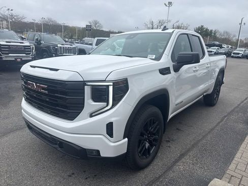 New 2026 GMC Sierra 1500 Elevation image 3